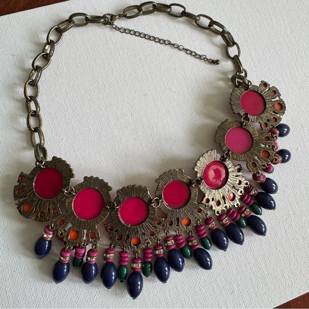 Necklace Vibrant Multicolor Statement Necklace - Picture 6 of 6